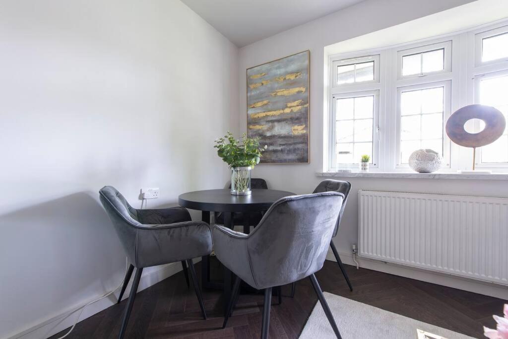 2 Bedroom Modern Urban Sanctuary 1Cc - Cherrydeal London Exteriör bild