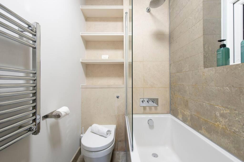 2 Bedroom Modern Urban Sanctuary 1Cc - Cherrydeal London Exteriör bild